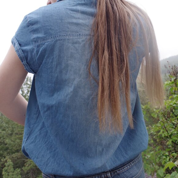 High End Ladies Jean Shirt Size 36 - Picture 2 of 4